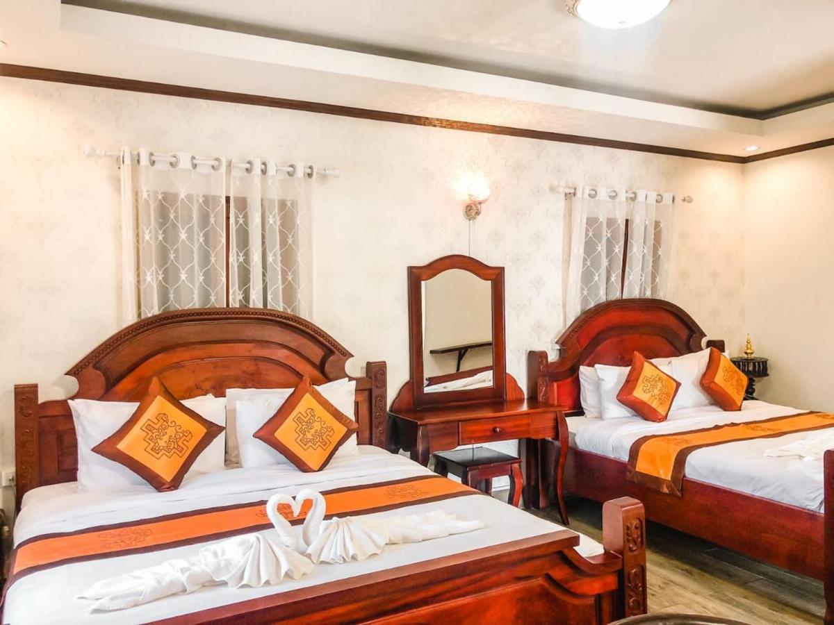 Ananta Hotel Luangprabang Exterior foto
